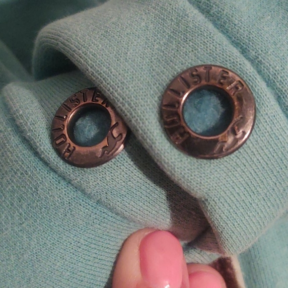 Hollister Sweatshirt - Picture 4 of 4